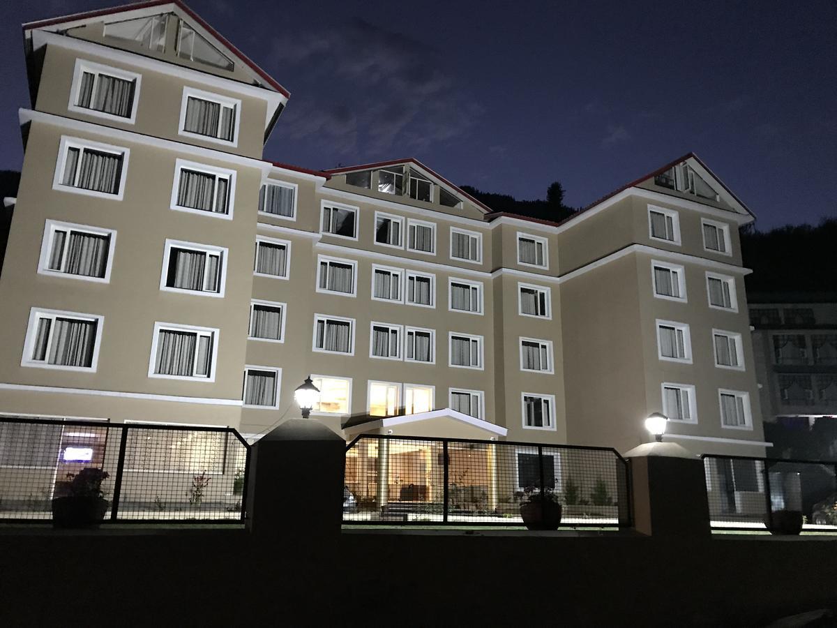 Hotel Maple Retreat Manāli Екстериор снимка