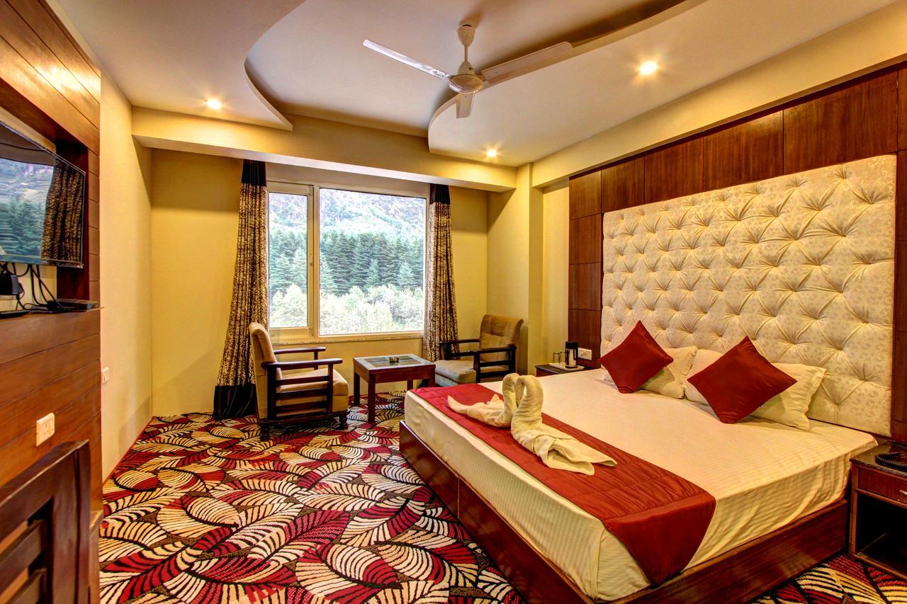 Hotel Maple Retreat Manāli Екстериор снимка